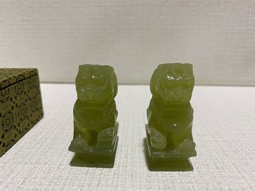 翡翠製獅子の装飾品2体セット